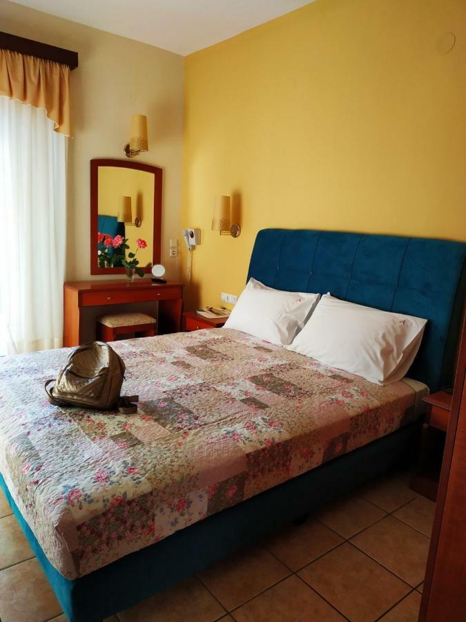Amalia Aparthotel Palaiontsiflikion Ngoại thất bức ảnh