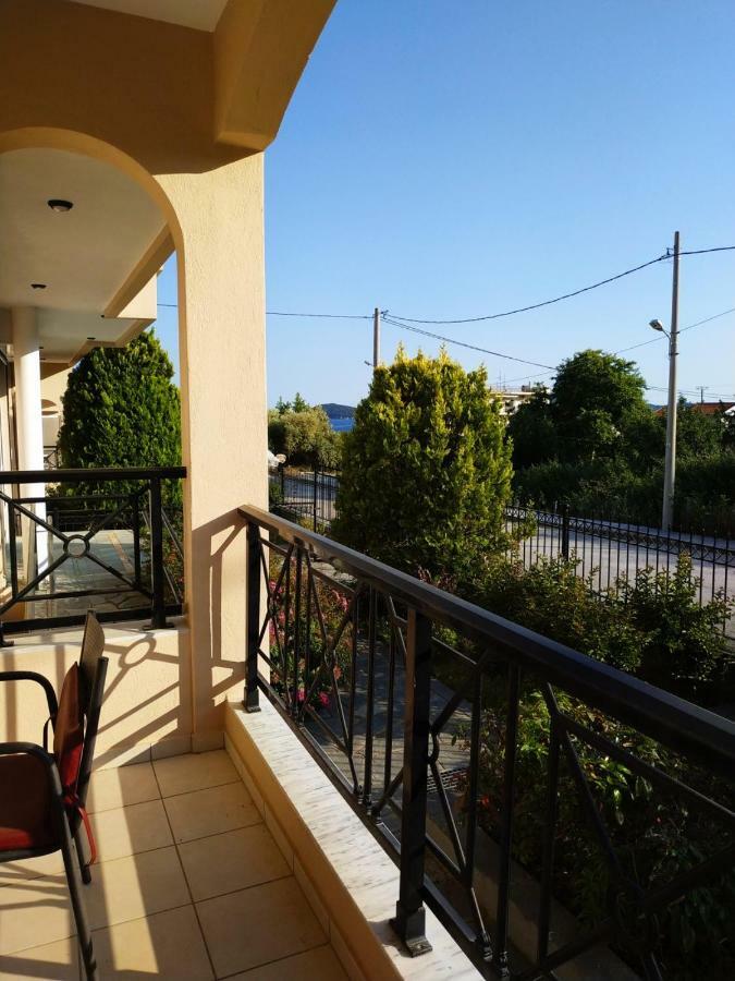 Amalia Aparthotel Palaiontsiflikion Ngoại thất bức ảnh