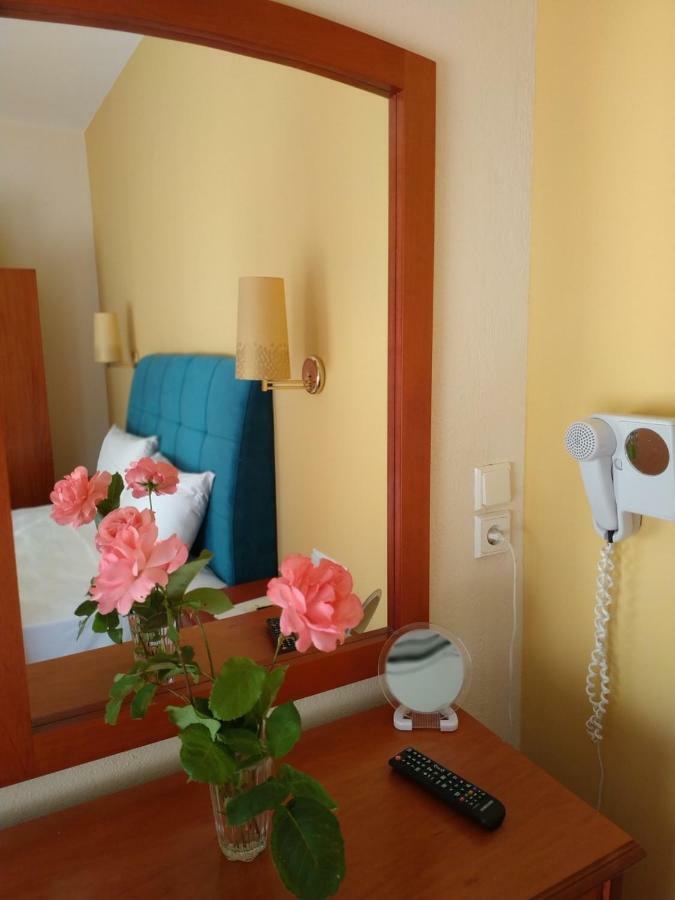 Amalia Aparthotel Palaiontsiflikion Ngoại thất bức ảnh