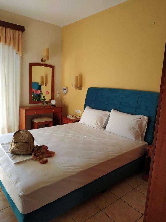 Amalia Aparthotel Palaiontsiflikion Ngoại thất bức ảnh