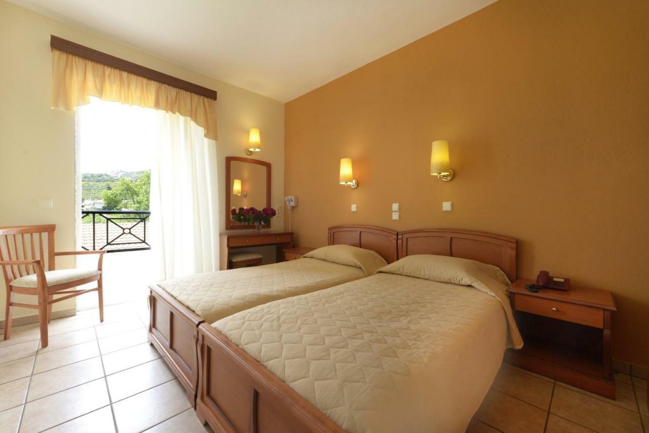 Amalia Aparthotel Palaiontsiflikion Ngoại thất bức ảnh