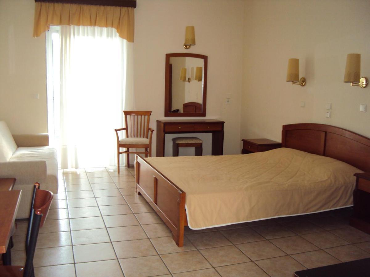 Amalia Aparthotel Palaiontsiflikion Phòng bức ảnh