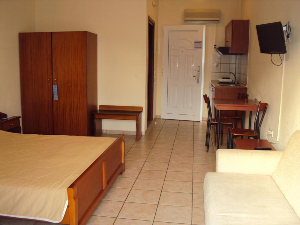Amalia Aparthotel Palaiontsiflikion Phòng bức ảnh